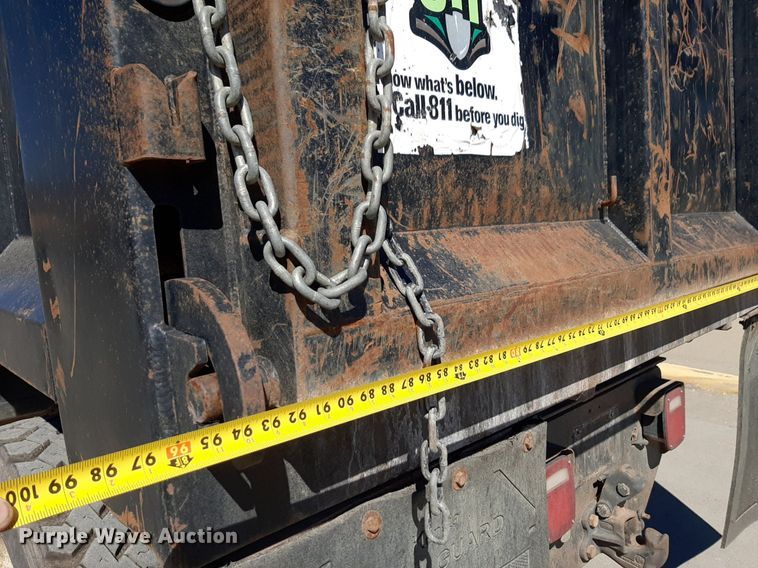 image for item DV9962 1992 Chevrolet Kodiak dump truck