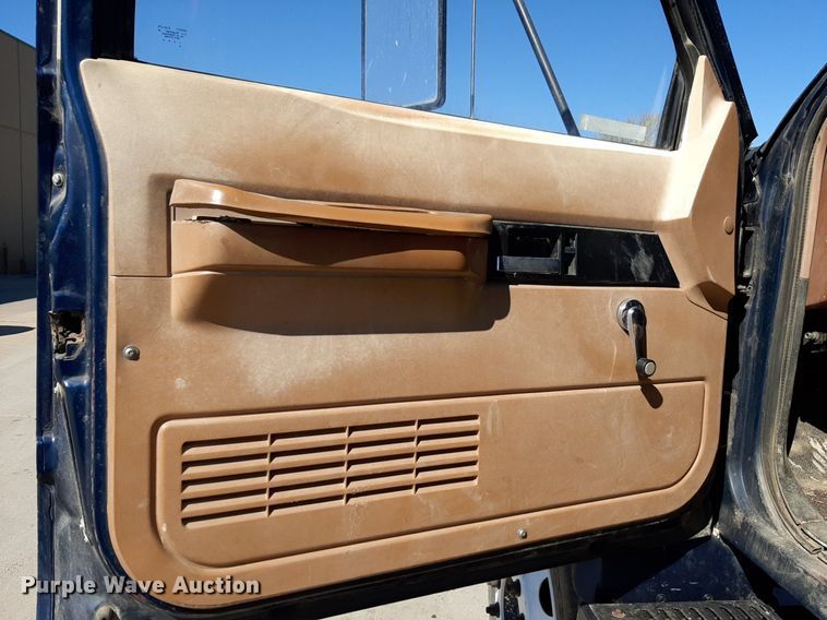 image for item DV9962 1992 Chevrolet Kodiak dump truck