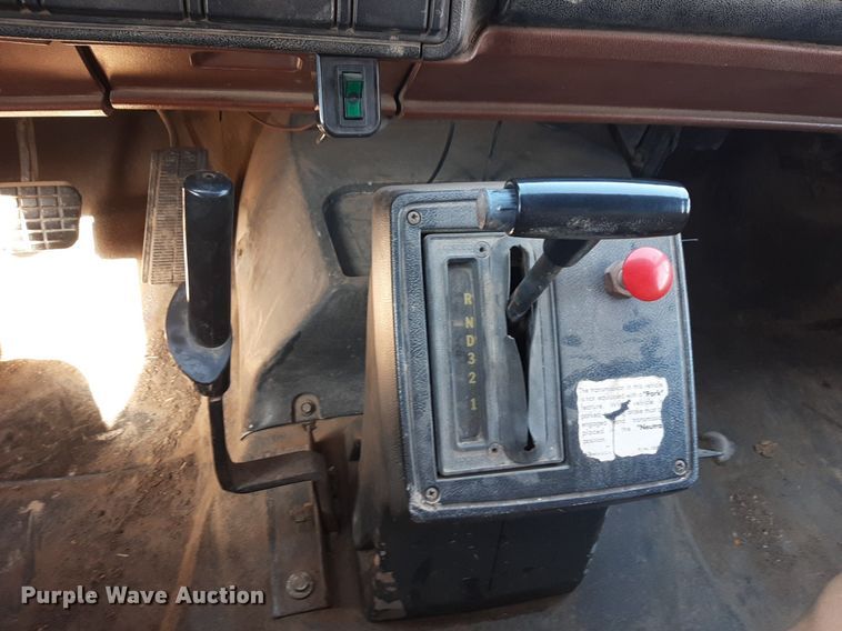 image for item DV9962 1992 Chevrolet Kodiak dump truck