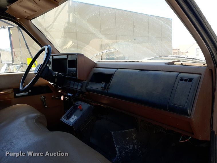 image for item DV9962 1992 Chevrolet Kodiak dump truck