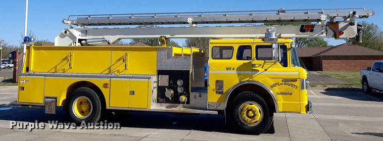 image for item DV9963 1981 Ford Pierce ladder fire truck