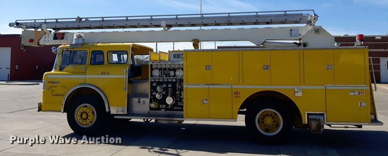 image for item DV9963 1981 Ford Pierce ladder fire truck