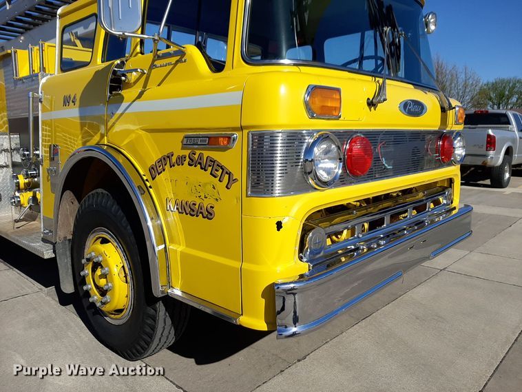 image for item DV9963 1981 Ford Pierce ladder fire truck