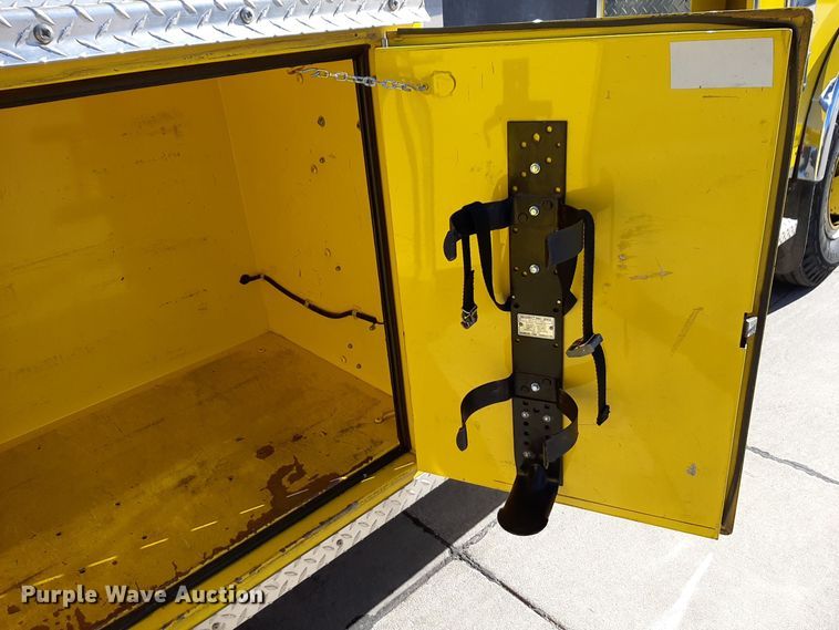 image for item DV9963 1981 Ford Pierce ladder fire truck