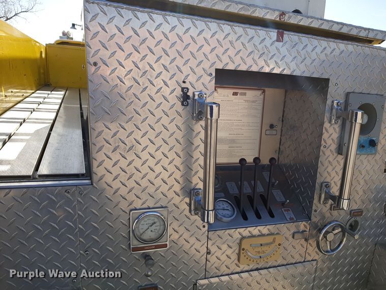 image for item DV9963 1981 Ford Pierce ladder fire truck