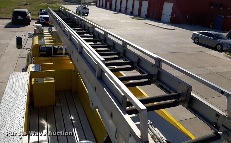 image for item DV9963 1981 Ford Pierce ladder fire truck