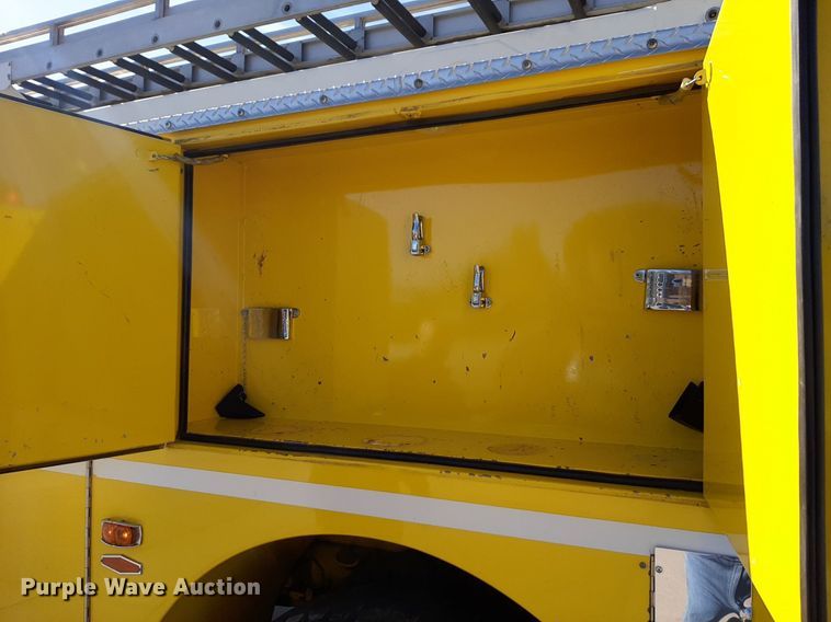 image for item DV9963 1981 Ford Pierce ladder fire truck