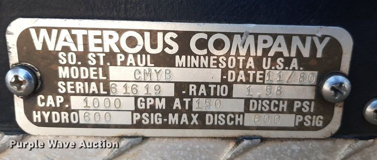 image for item DV9963 1981 Ford Pierce ladder fire truck