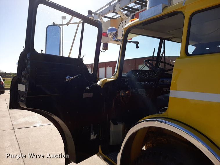 image for item DV9963 1981 Ford Pierce ladder fire truck