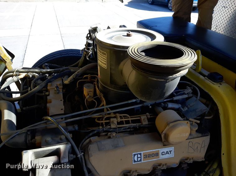 image for item DV9963 1981 Ford Pierce ladder fire truck