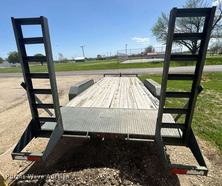image for item EH5466 2008 Starlite equipment trailer