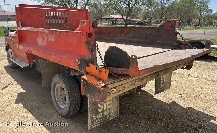 image for item EH5467 1991 Ford F450 Super Duty dump truck