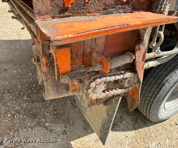 image for item EH5467 1991 Ford F450 Super Duty dump truck