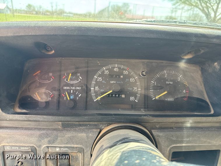 image for item EH5467 1991 Ford F450 Super Duty dump truck