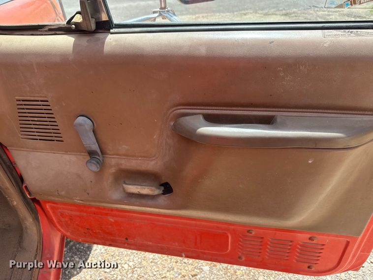 image for item EH5467 1991 Ford F450 Super Duty dump truck