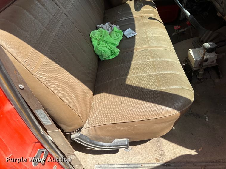 image for item EH5467 1991 Ford F450 Super Duty dump truck