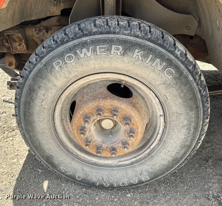 image for item EH5467 1991 Ford F450 Super Duty dump truck