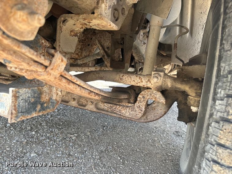 image for item EH5467 1991 Ford F450 Super Duty dump truck