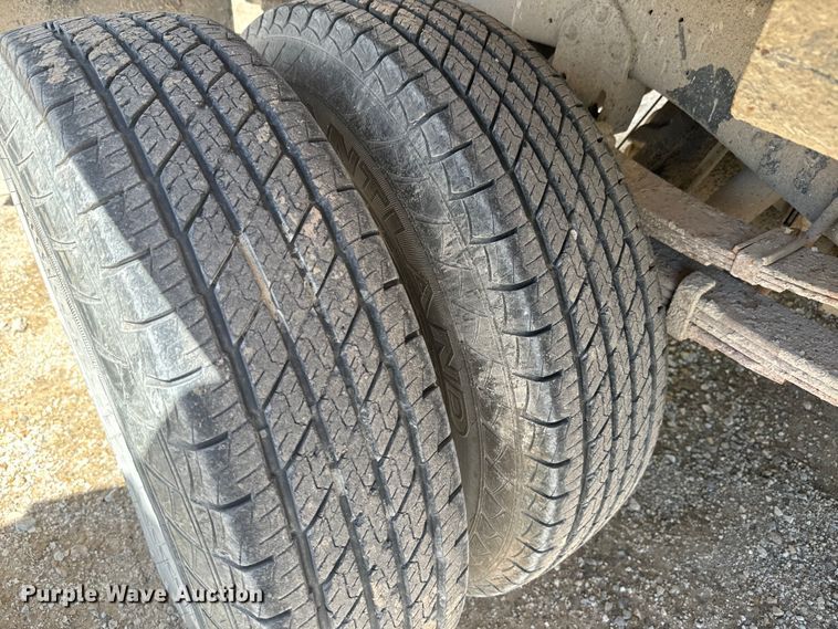 image for item EH5467 1991 Ford F450 Super Duty dump truck