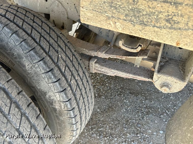 image for item EH5467 1991 Ford F450 Super Duty dump truck