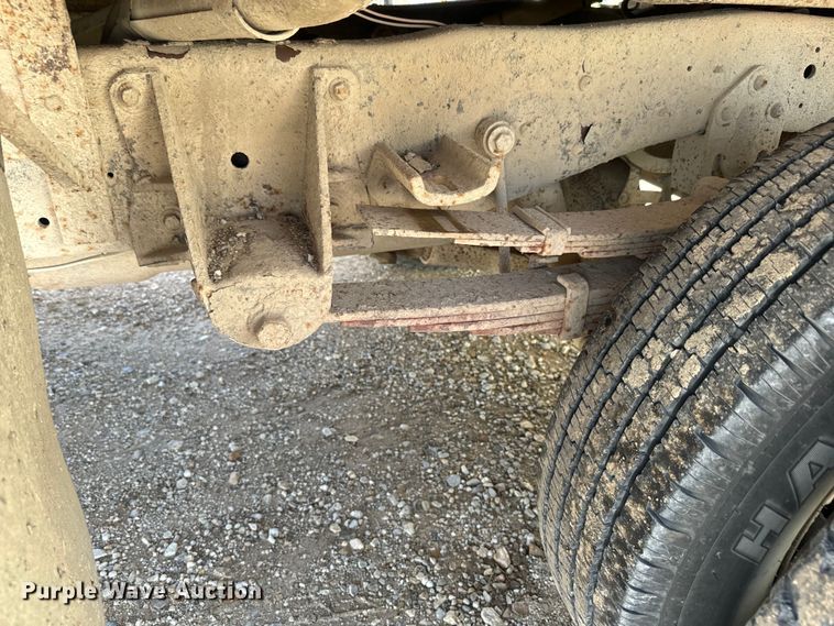 image for item EH5467 1991 Ford F450 Super Duty dump truck