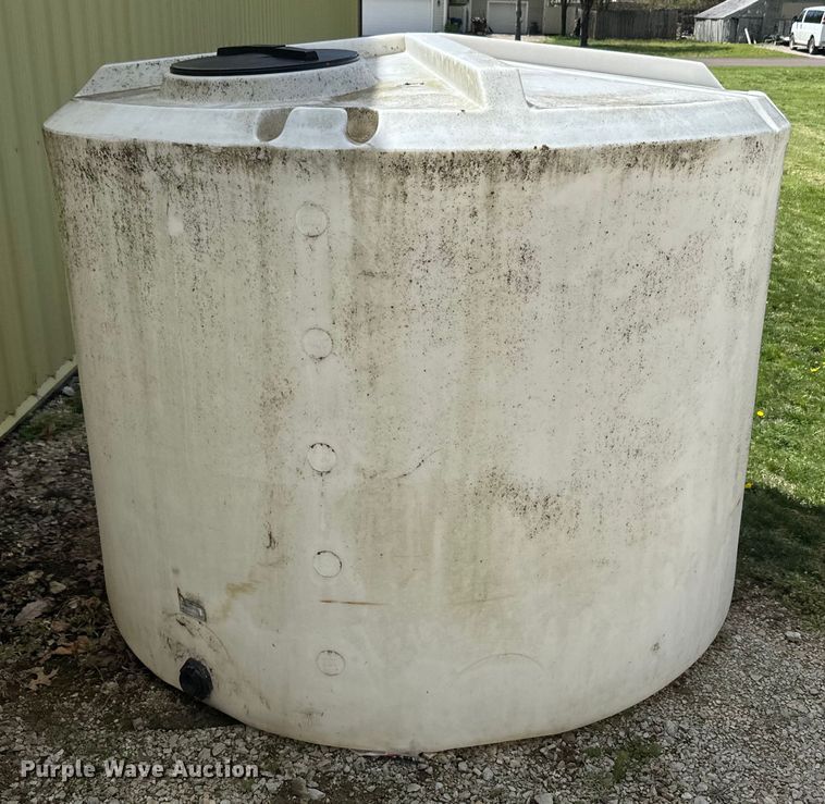 image for item EH5468 Poly tank