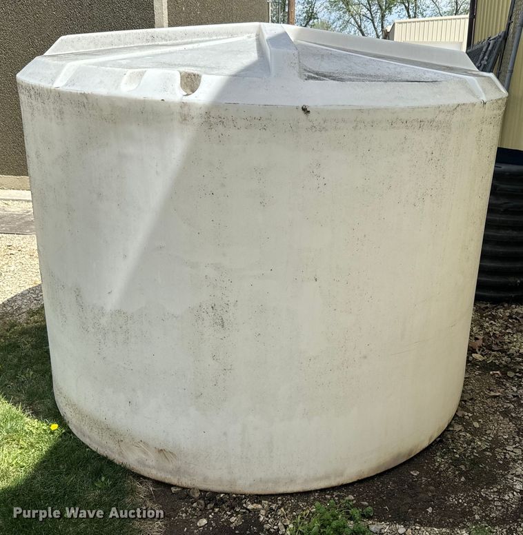 image for item EH5468 Poly tank