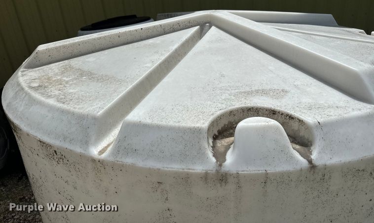 image for item EH5468 Poly tank