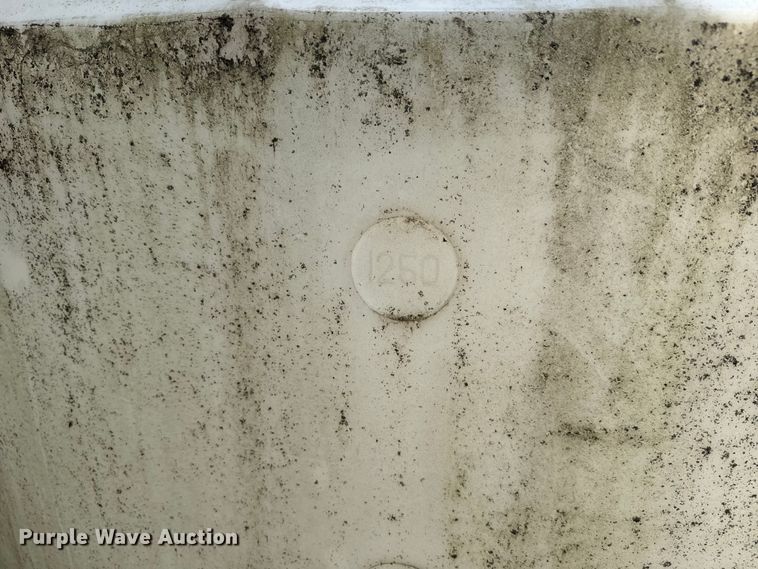 image for item EH5468 Poly tank