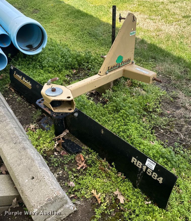 image for item EH5469 Three point attachments