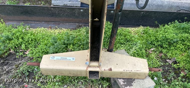image for item EH5469 Three point attachments