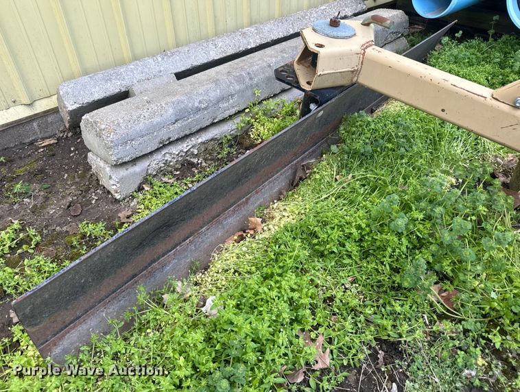 image for item EH5469 Three point attachments