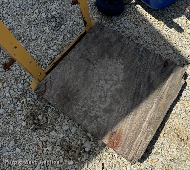 image for item EH5469 Three point attachments