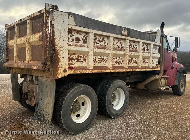 image for item EH6621 2000 Sterling  L8511 dump truck