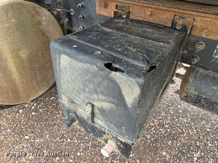 image for item EH6621 2000 Sterling  L8511 dump truck