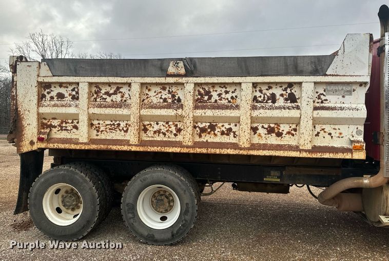 image for item EH6621 2000 Sterling  L8511 dump truck