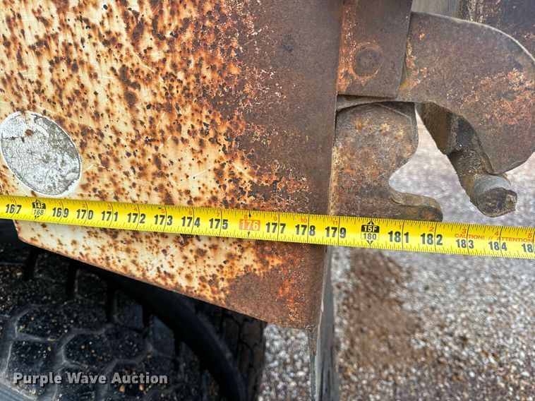 image for item EH6621 2000 Sterling  L8511 dump truck