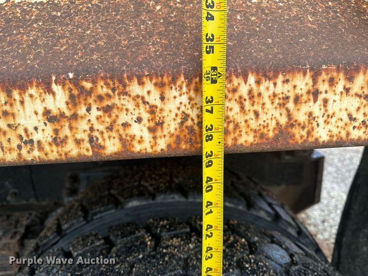 image for item EH6621 2000 Sterling  L8511 dump truck