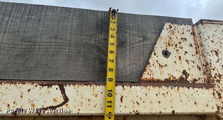 image for item EH6621 2000 Sterling  L8511 dump truck