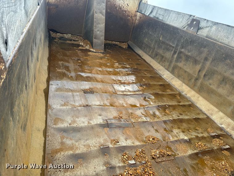 image for item EH6621 2000 Sterling  L8511 dump truck