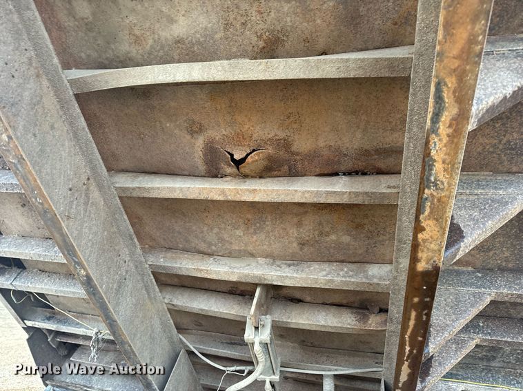 image for item EH6621 2000 Sterling  L8511 dump truck