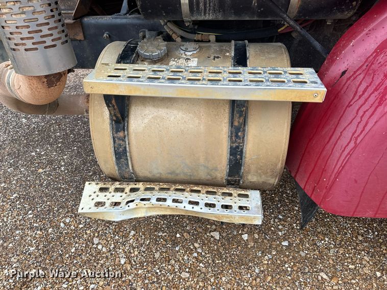 image for item EH6621 2000 Sterling  L8511 dump truck