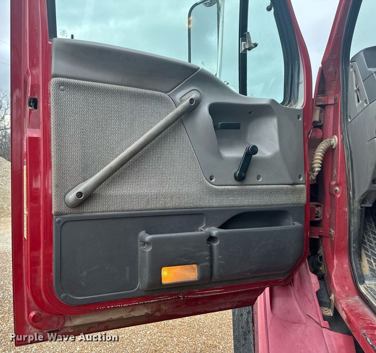 image for item EH6621 2000 Sterling  L8511 dump truck