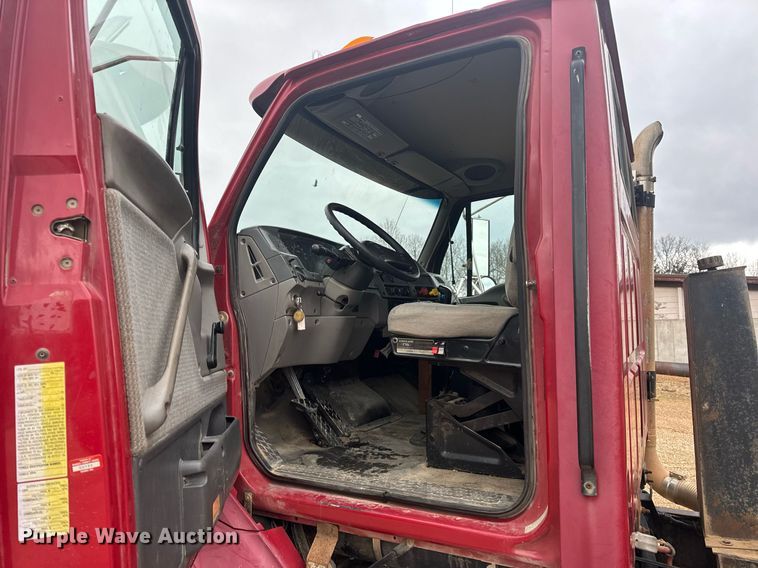 image for item EH6621 2000 Sterling  L8511 dump truck