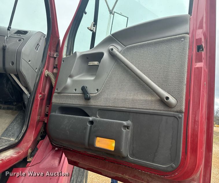 image for item EH6621 2000 Sterling  L8511 dump truck