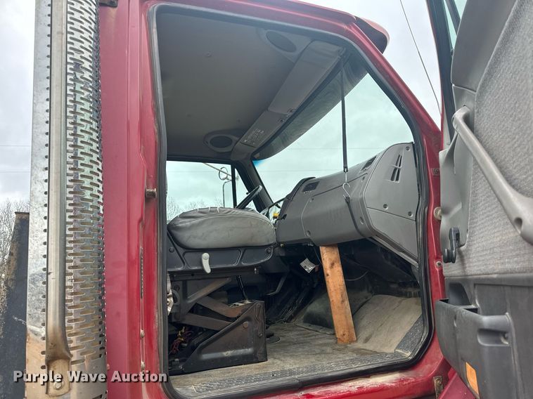 image for item EH6621 2000 Sterling  L8511 dump truck