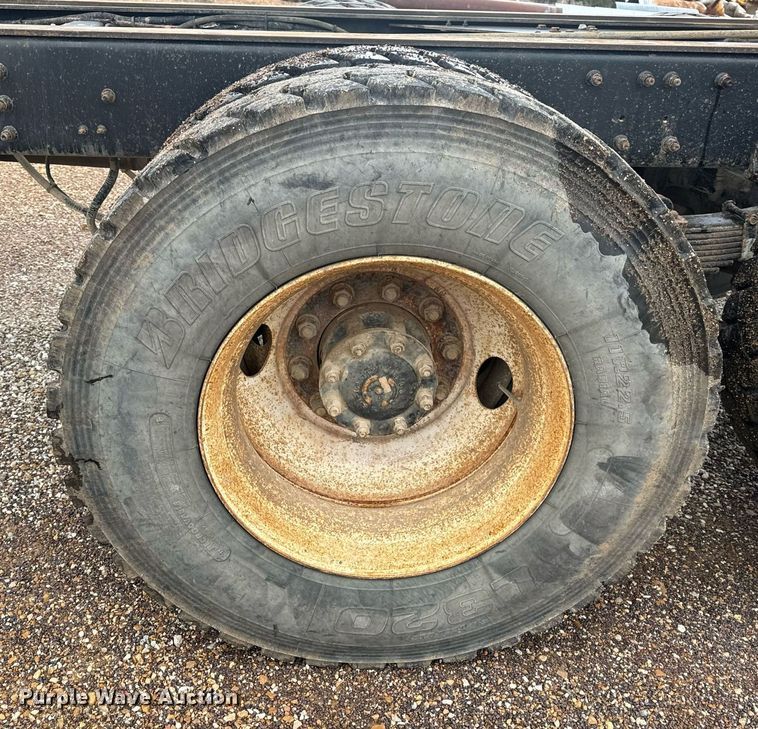 image for item EH6621 2000 Sterling  L8511 dump truck