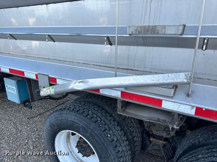 image for item EH6668 2017 International  WorkStar 7500 dump truck