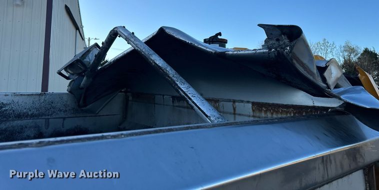 image for item EH6668 2017 International  WorkStar 7500 dump truck