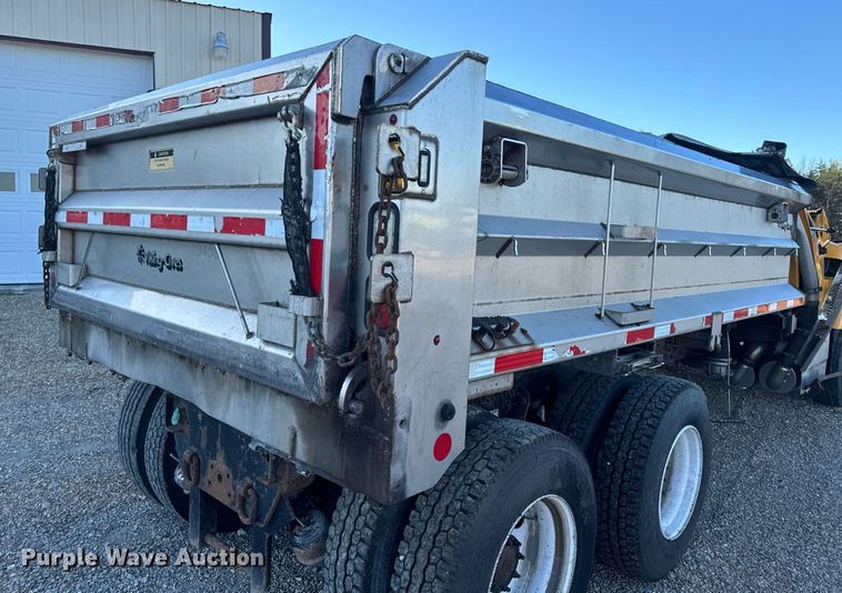 image for item EH6668 2017 International  WorkStar 7500 dump truck